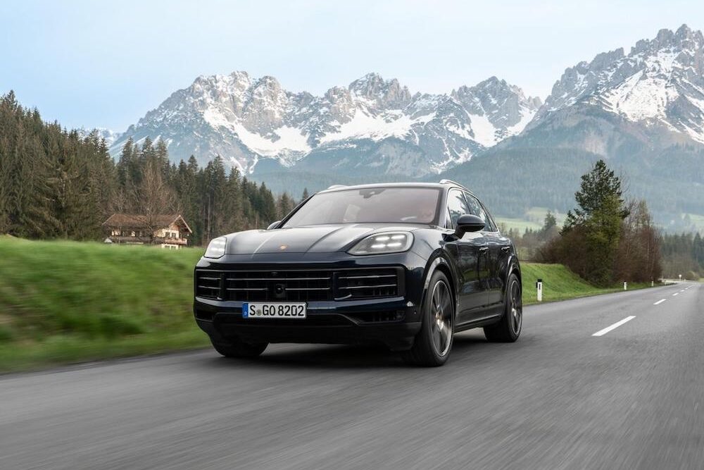 Porsche Cayenne in Fahrt