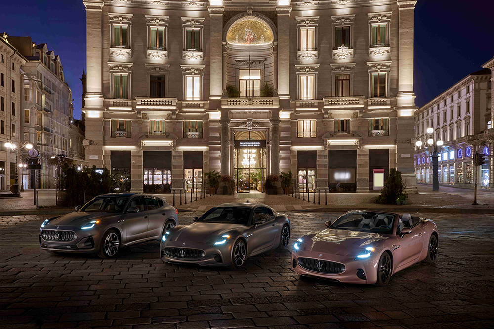 „Made in Thunder“:Premiere für das neue vollelektrische Maserati GranCabrio Folgore